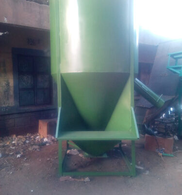 vertical feed mixer