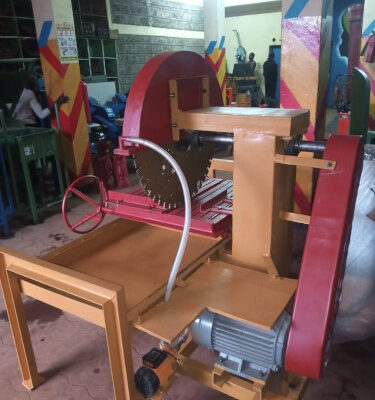 motor driven stone cutting machine