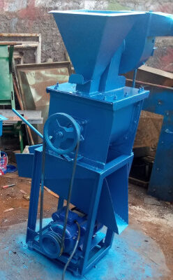 muthokoi / maize huller machine